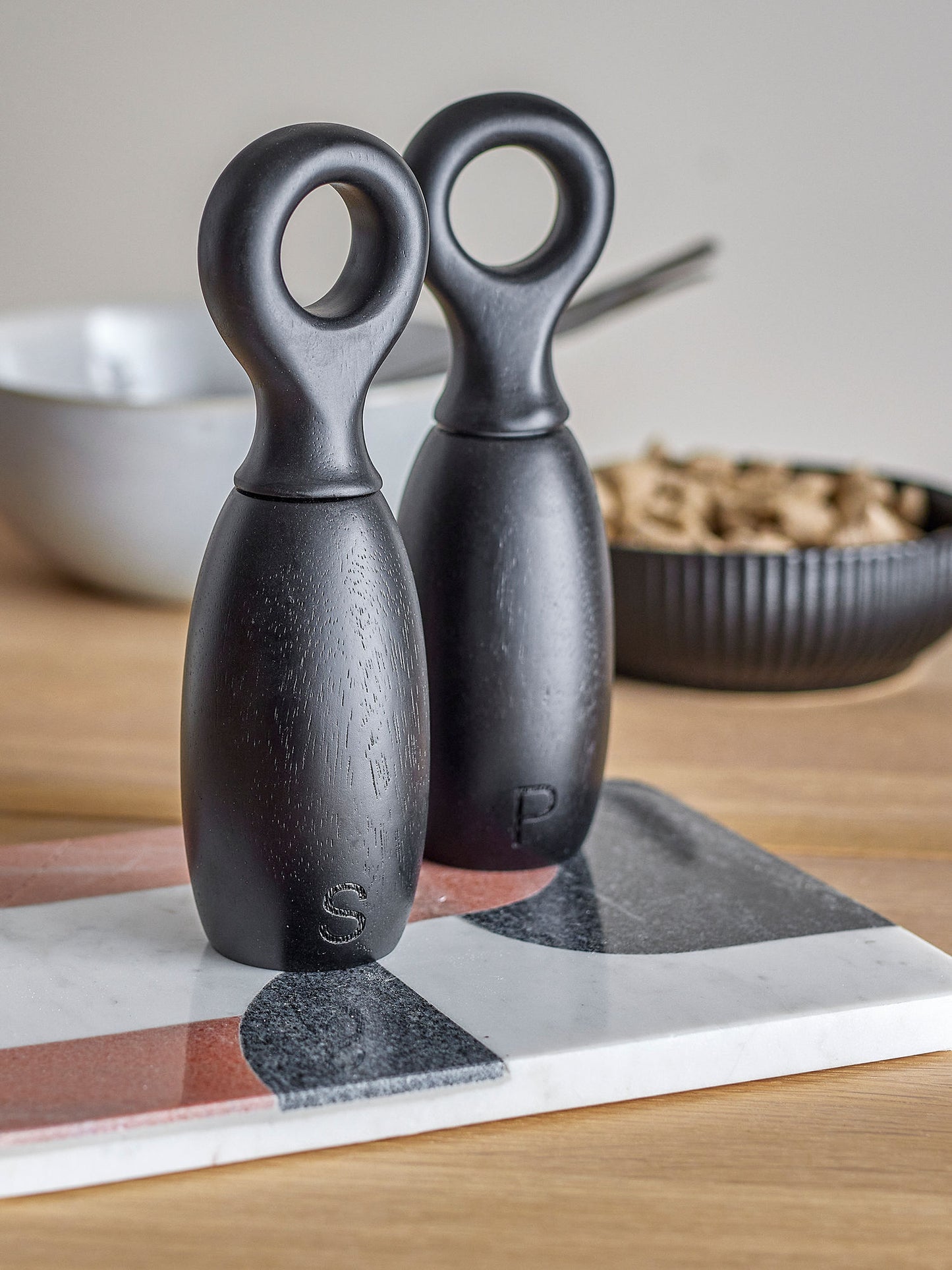 Bloomingville Martim Salz- und Pfeffermühle, Schwarz, Gummibaumholz