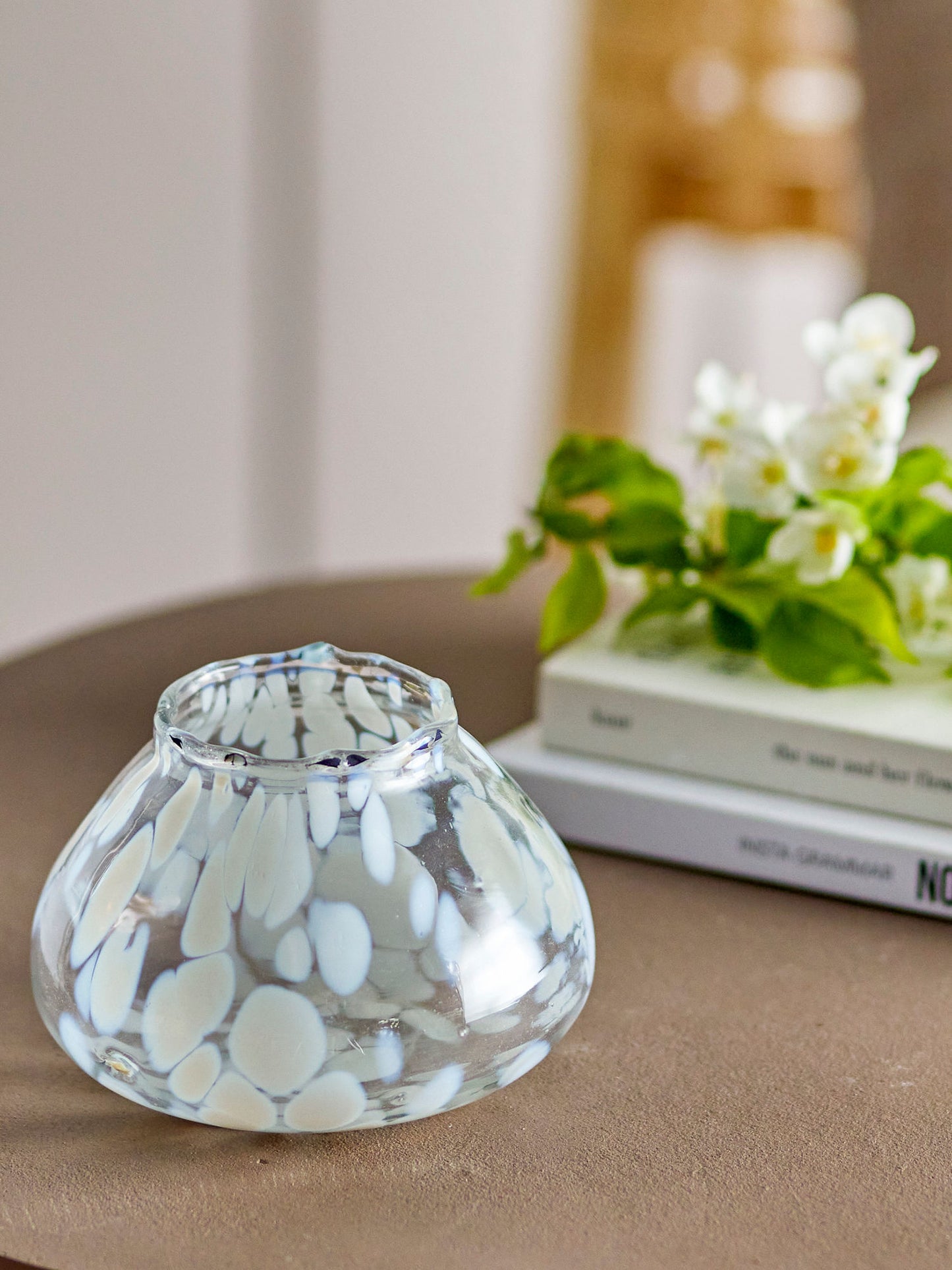 Bloomingville Hertha Teelichthalter, Weiß, Glas