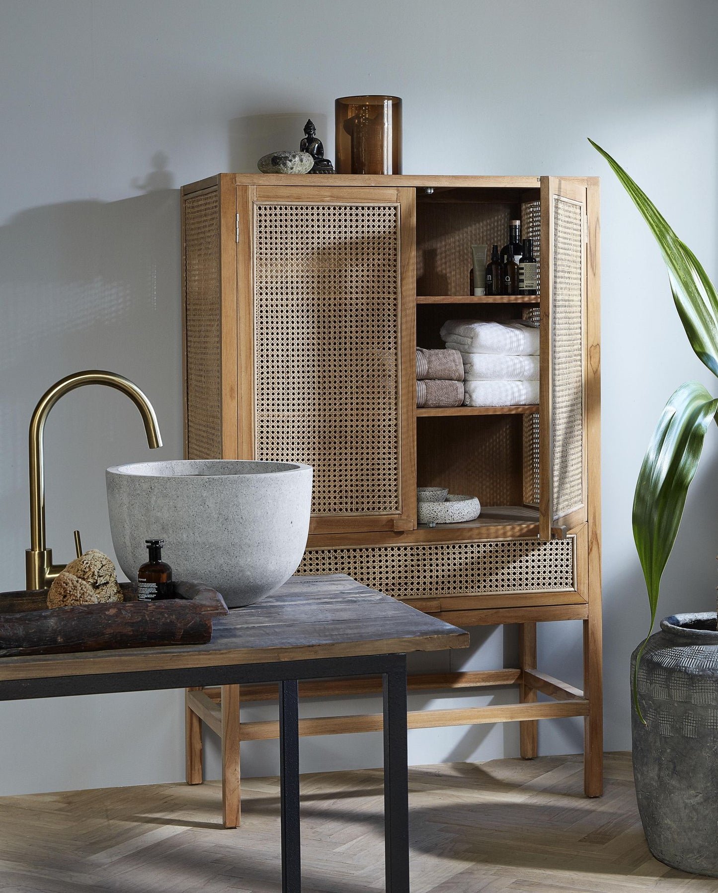 Nordal MERGE Kommode, natur mit Rattan