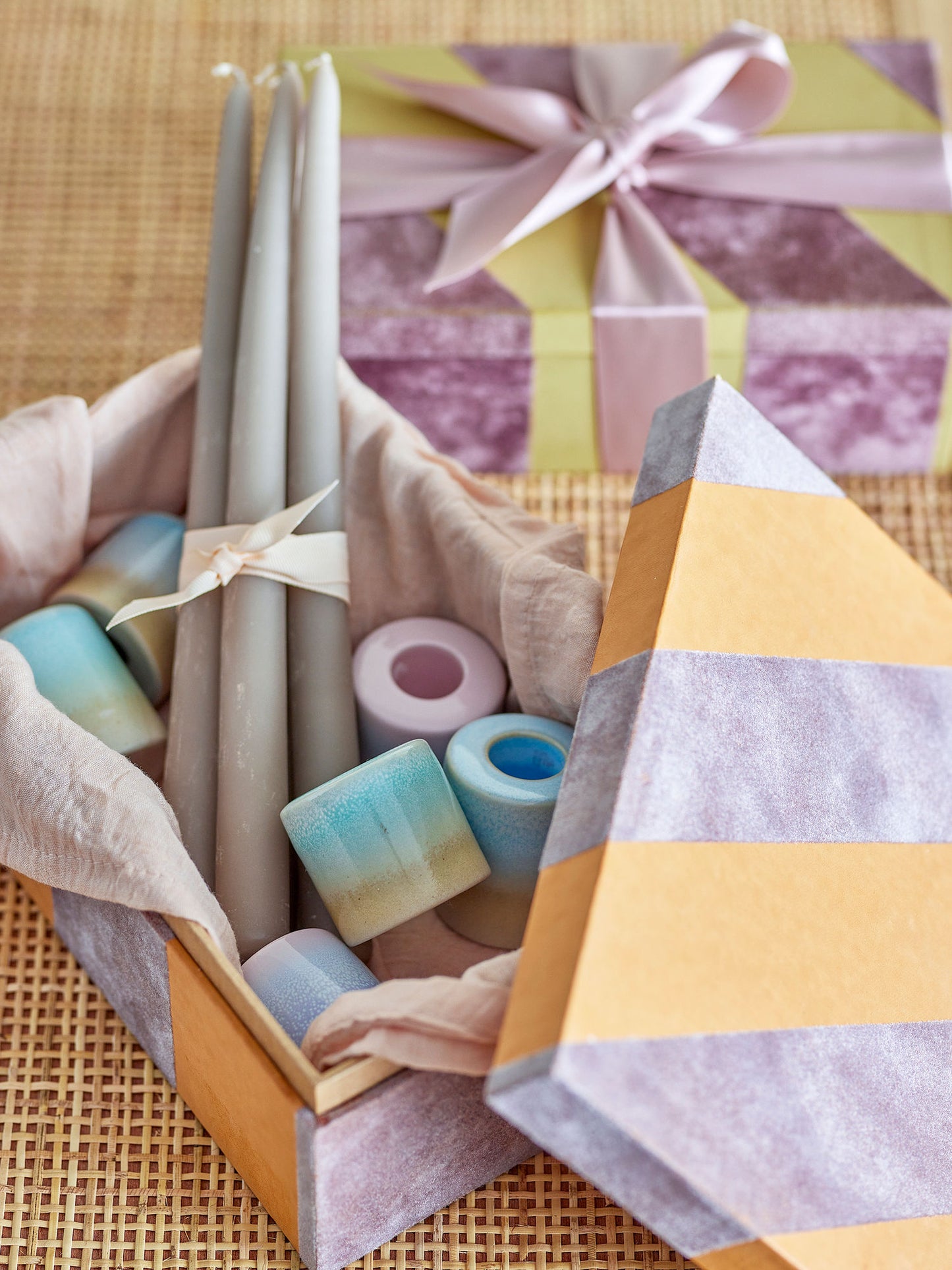 Bloomingville Samira Box mit Deckel, Bunt, Papier