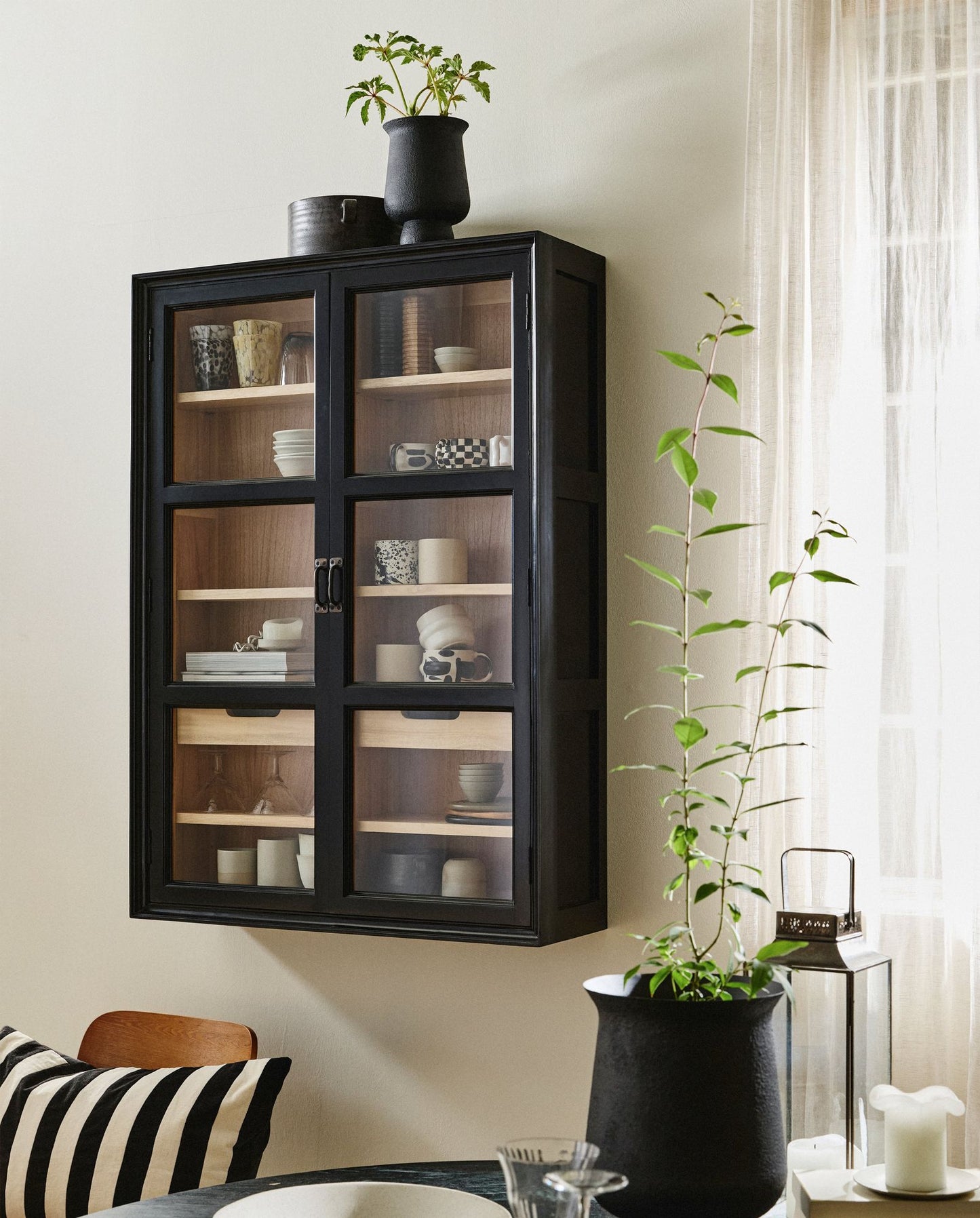Nordal VIVA Wandvitrine, 2 doors - black