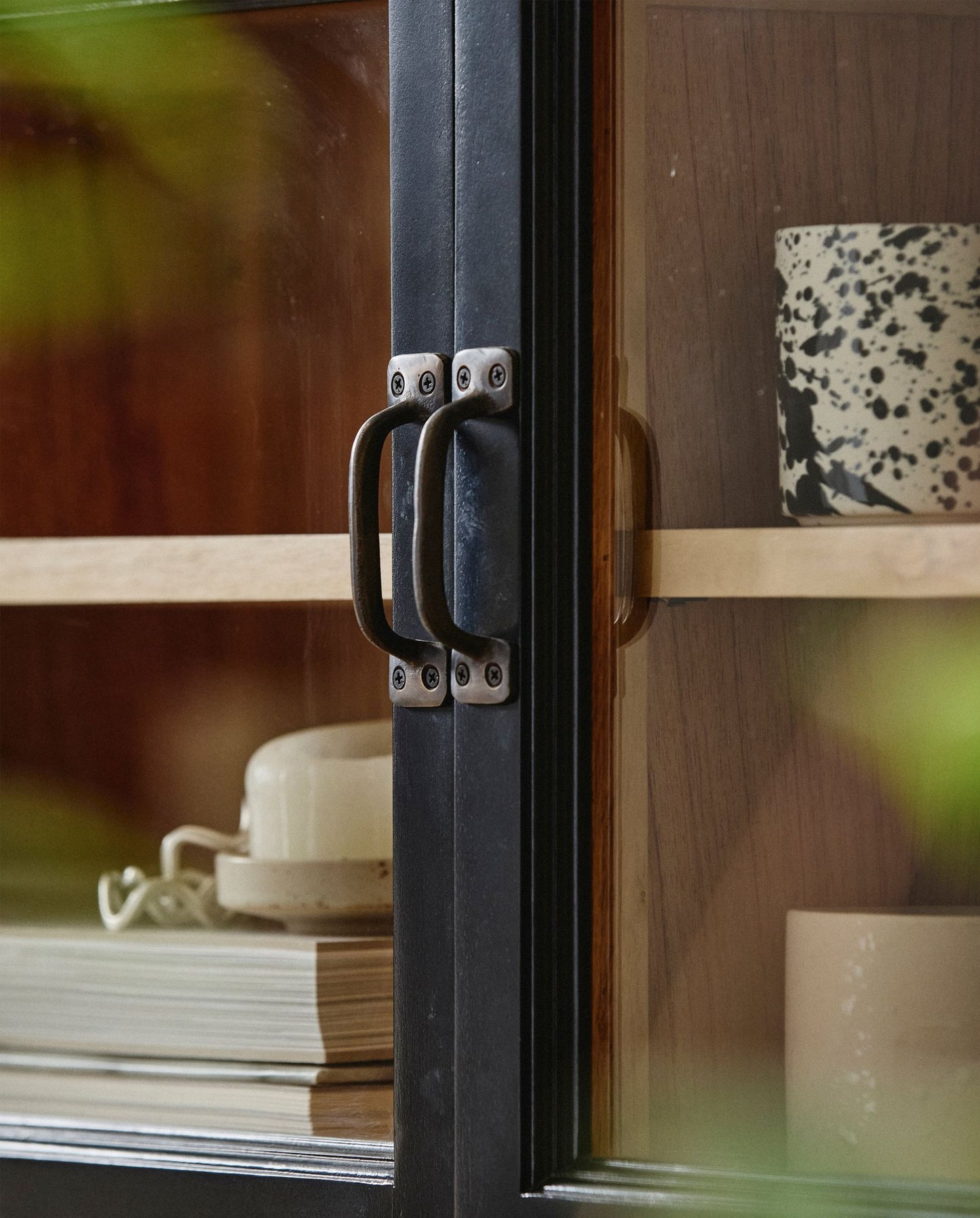 Nordal VIVA Wandvitrine, 2 doors - black