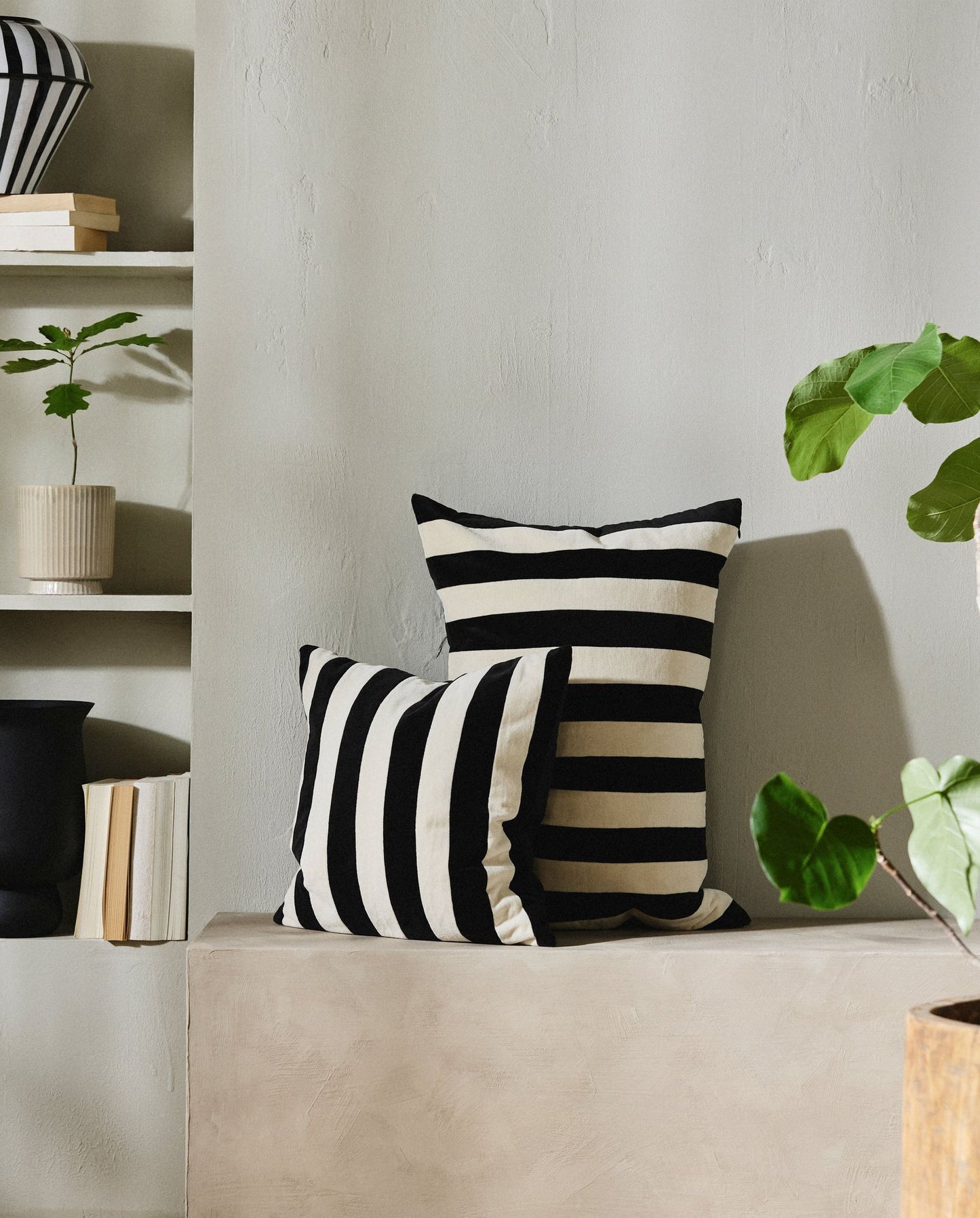 Nordal ALHENA cushion cover, 48x68 - ivory/black