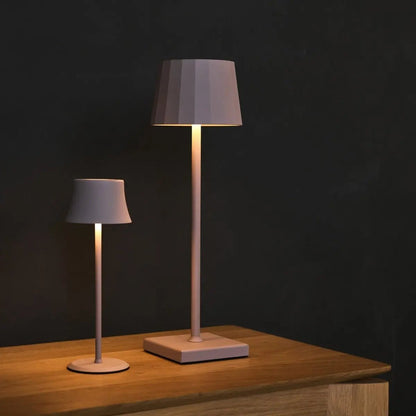 Kombi-Set Profi | 4 x wiederaufladbare Tischlampen mit Ladestation