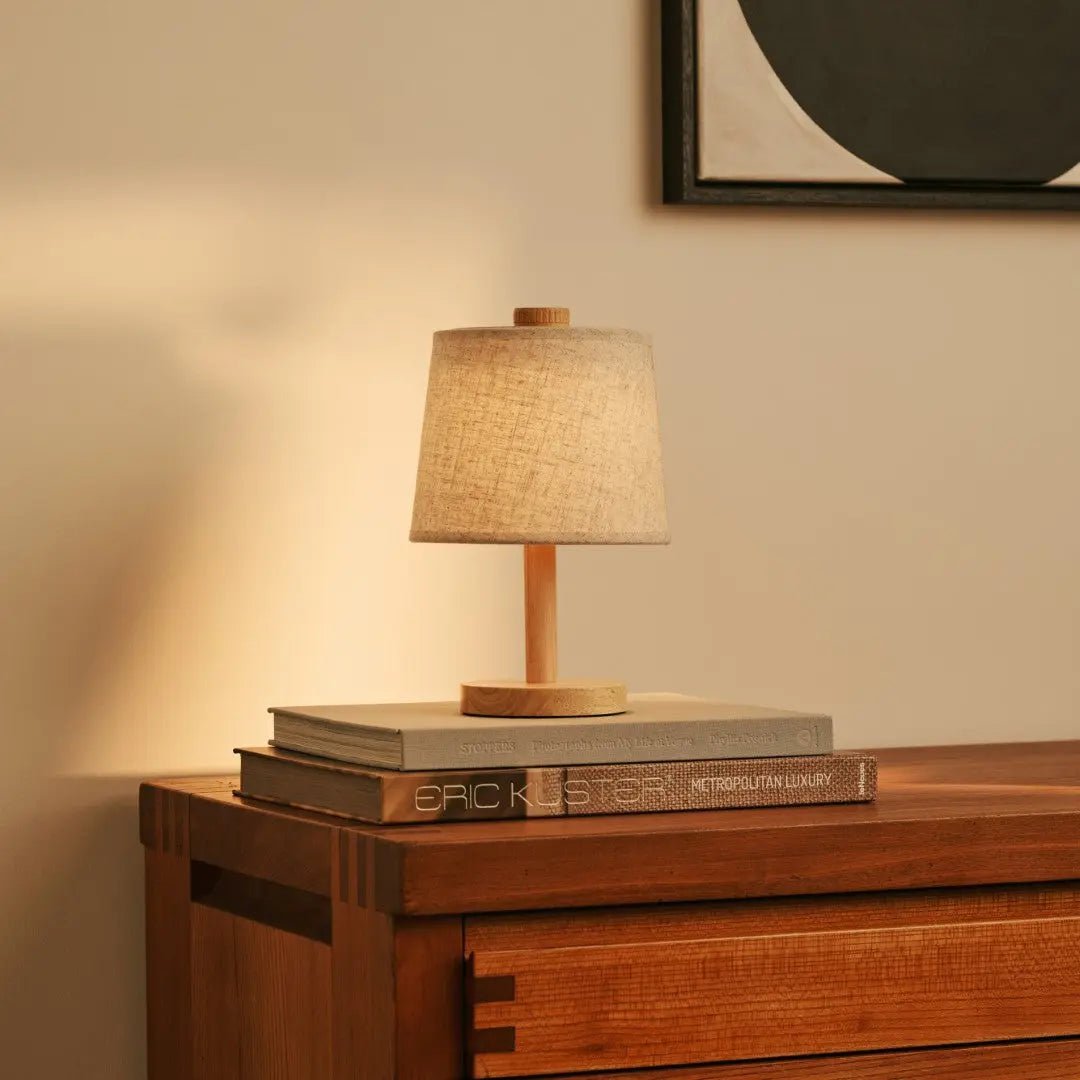 Rover Hellbraune wiederaufladbare Holzlampe