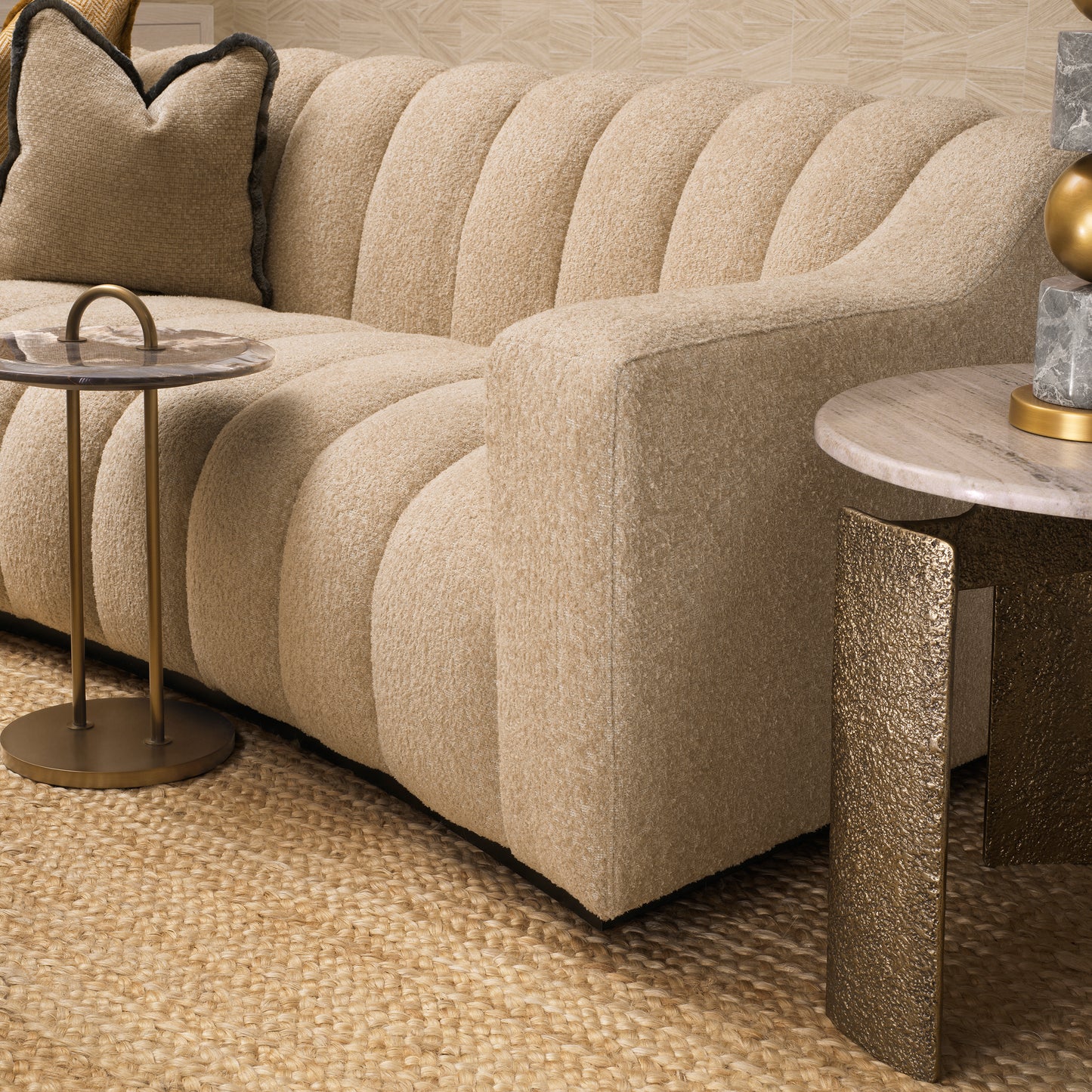 Eichholtz Sofa Kelly S cascade sand