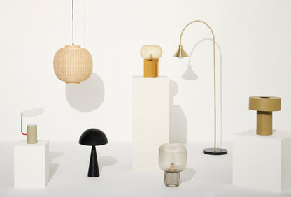 Hübsch Aki Tischlampe Khaki