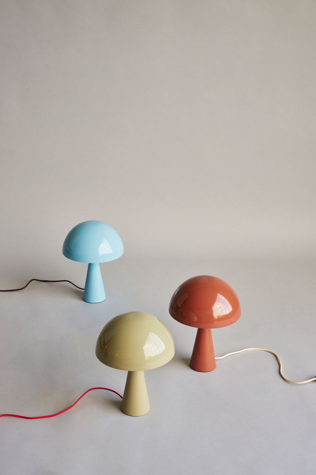 Hübsch Mush Tischlampe Mini Hell-Sandfarben