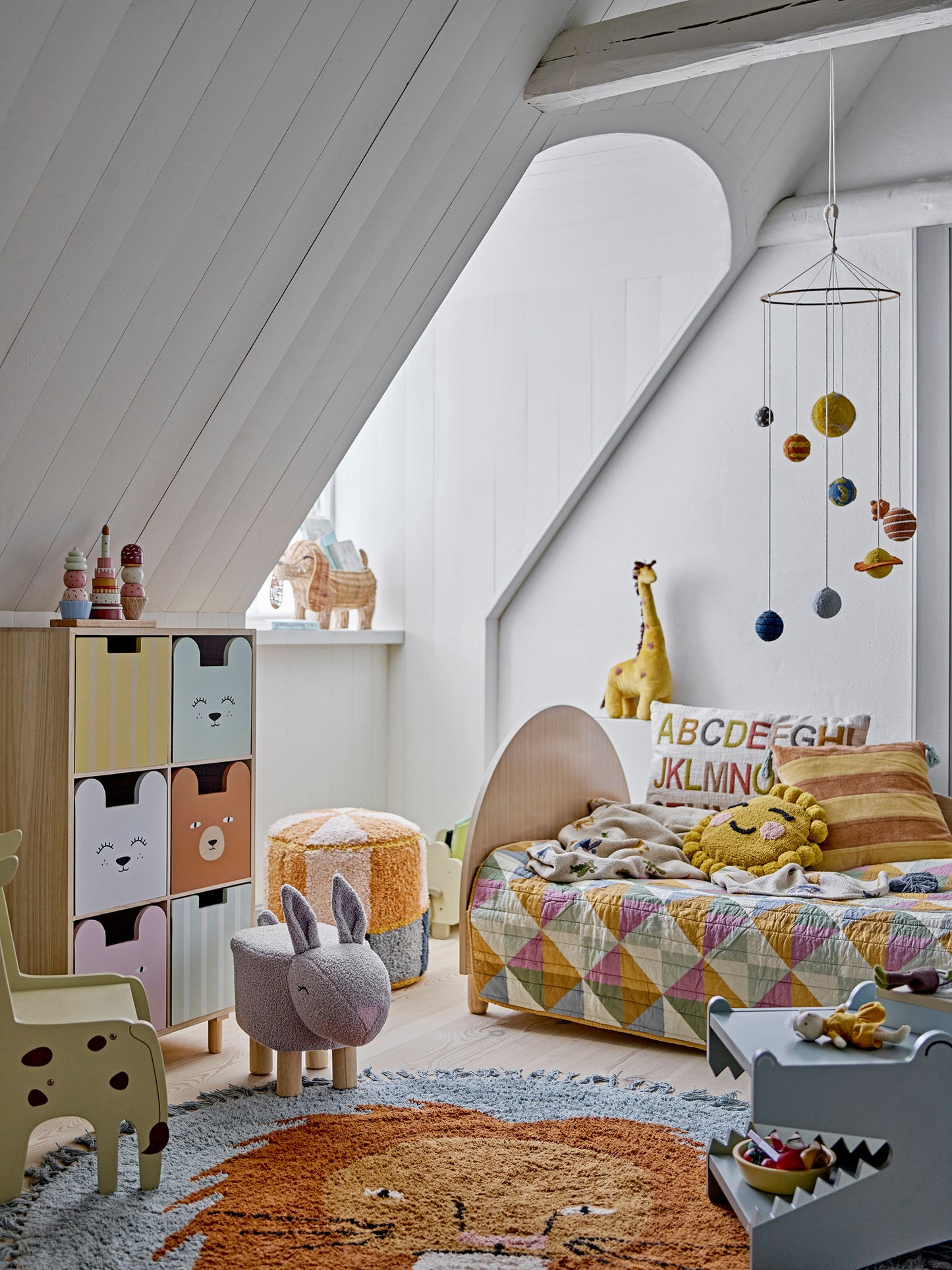 Bloomingville MINI Ibber Stuhl, Bunt, FSC®100%, MDF