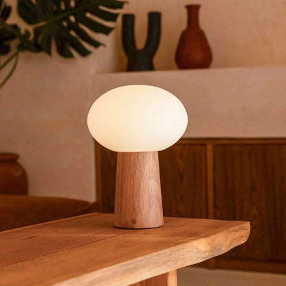 Max Hellbraune kabellose Tischlampe aus Holz | Wiederaufladbar, Glas und nachhaltiges Design