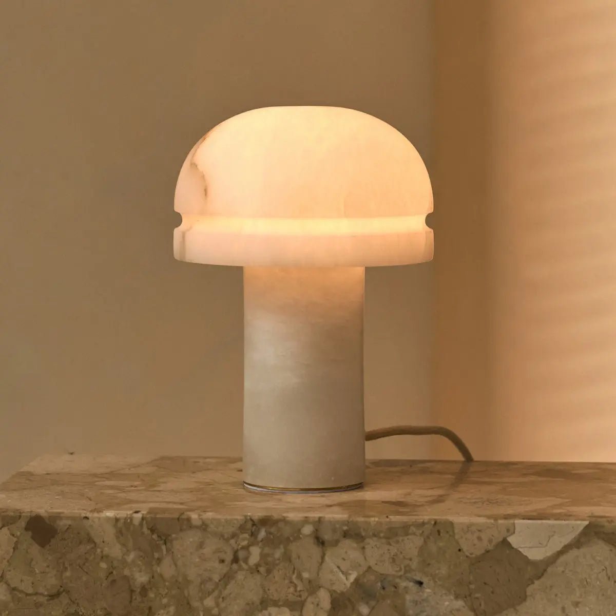 Leonardo Stilvolle Alabasterlampe | Elegante Beleuchtung