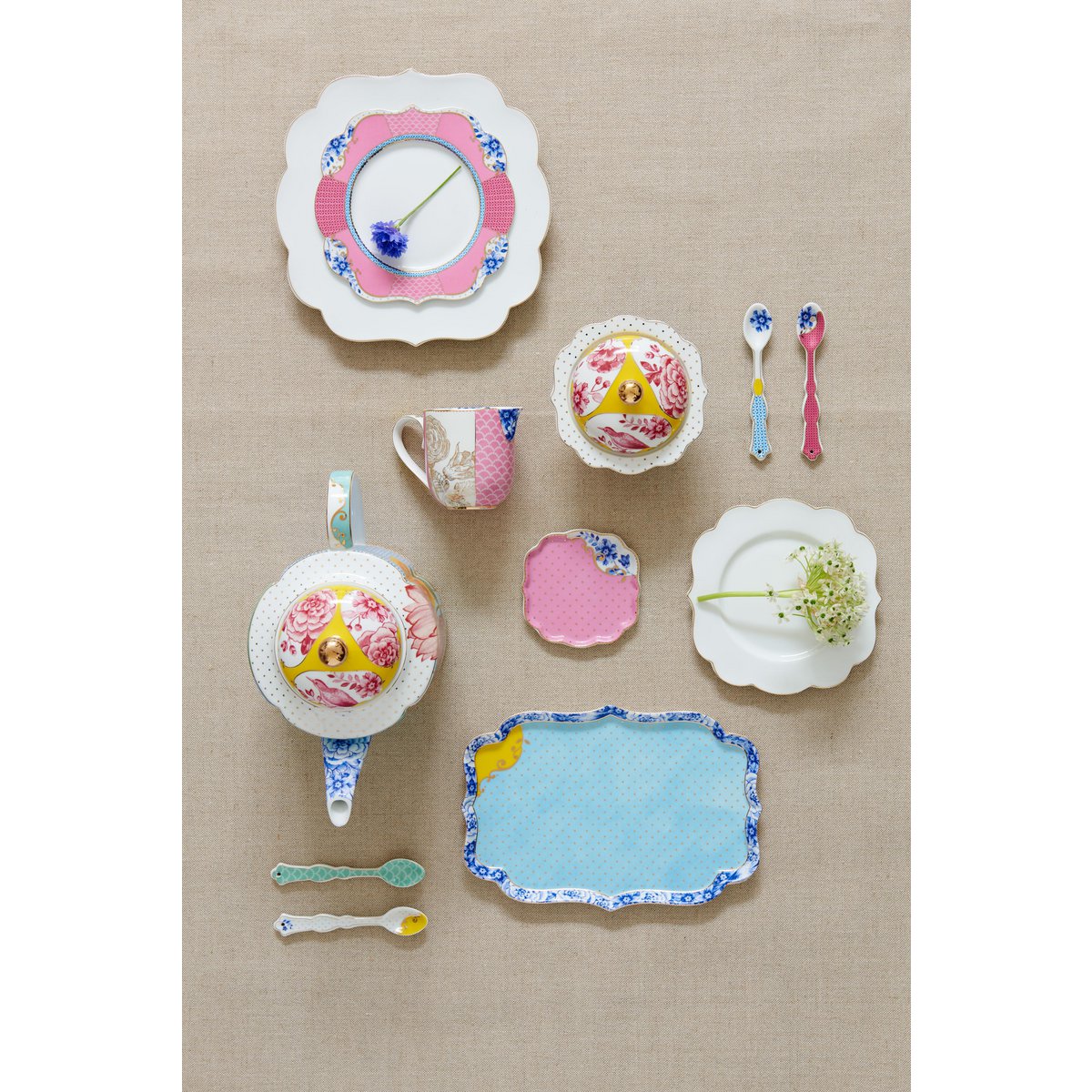2er Set Teetassen & Untertassen Royal Flowers