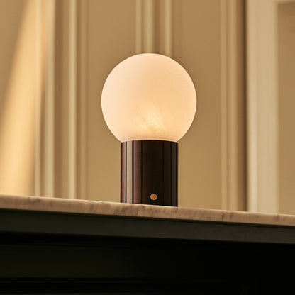 Nadine Dunkelbraune wiederaufladbare Tischlampe