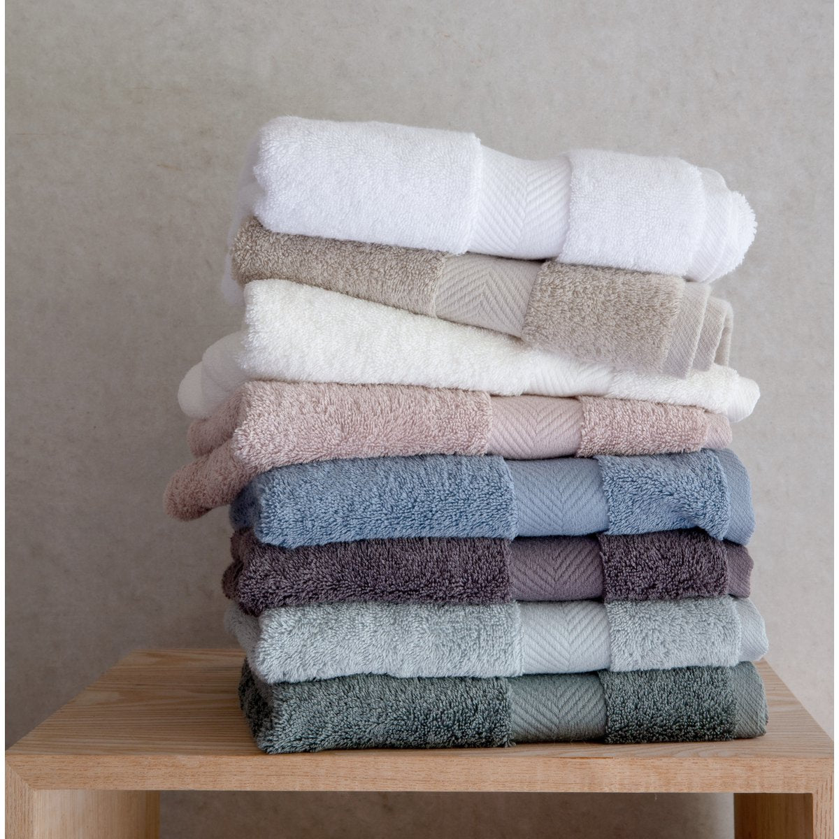 Royal Touch LUX – Beige – 630 g/m² – Handtuch mit geringer Drehung