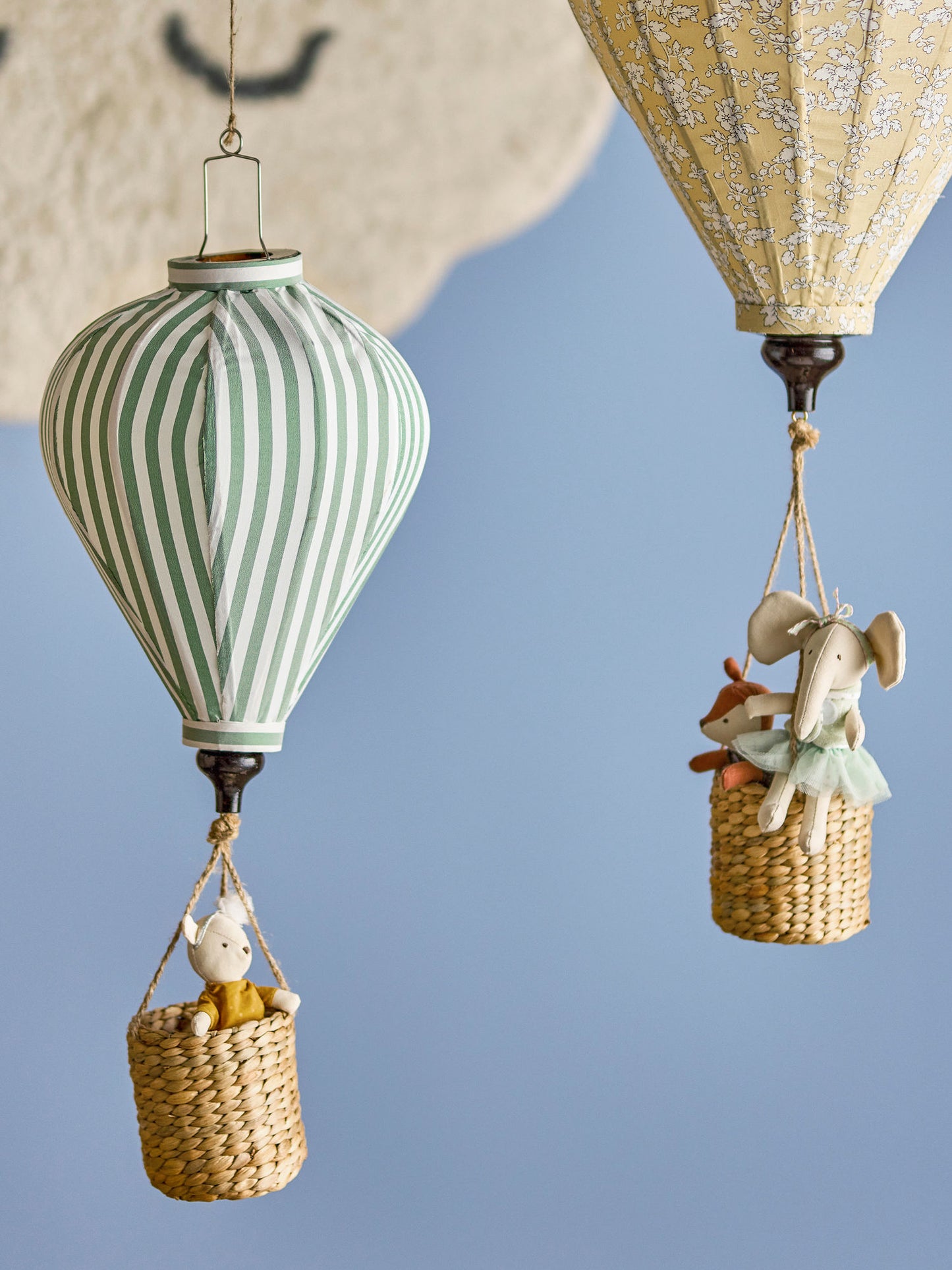 Bloomingville MINI Pomp Mobile, Grün, Polyester