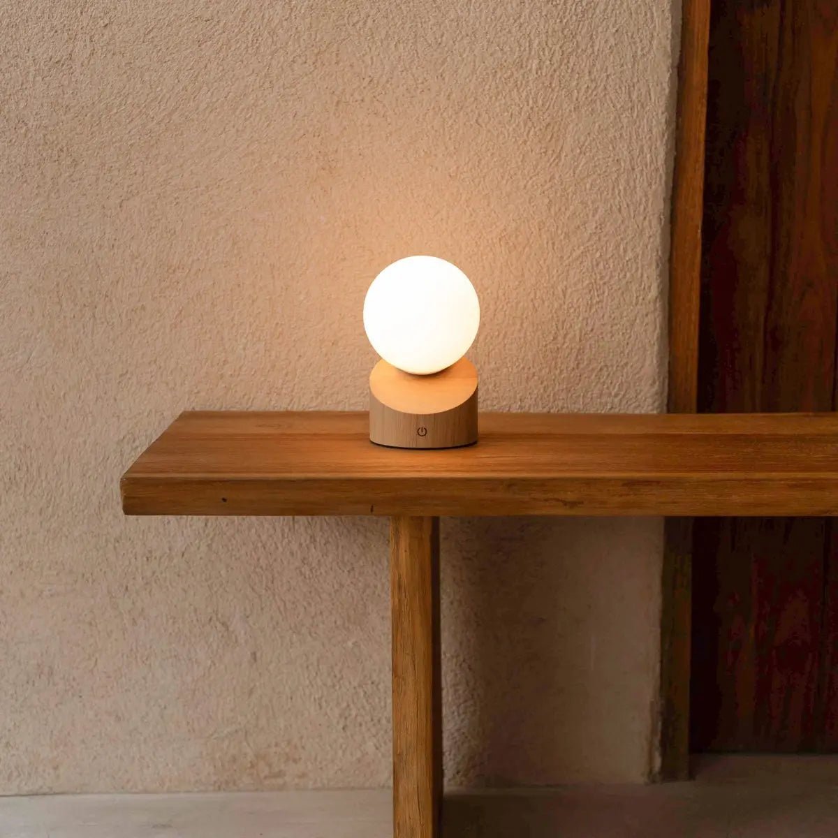 Morris Hellbraune wiederaufladbare Lampe | Stilvolles, kabelloses und nachhaltiges Design