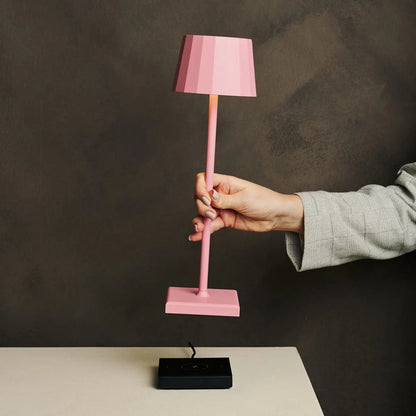 Wouter wiederaufladbare Tischlampe | flamingo pink