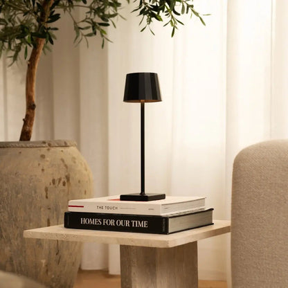 William Black wiederaufladbare Tischlampe | 120-Stunden-Akku und dimmbar