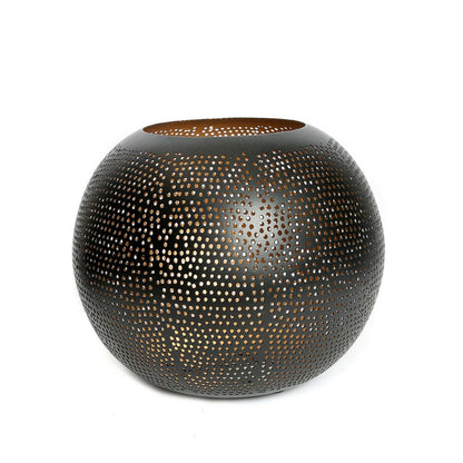 Der durchbohrte Ball - Schwarzes Gold - L.