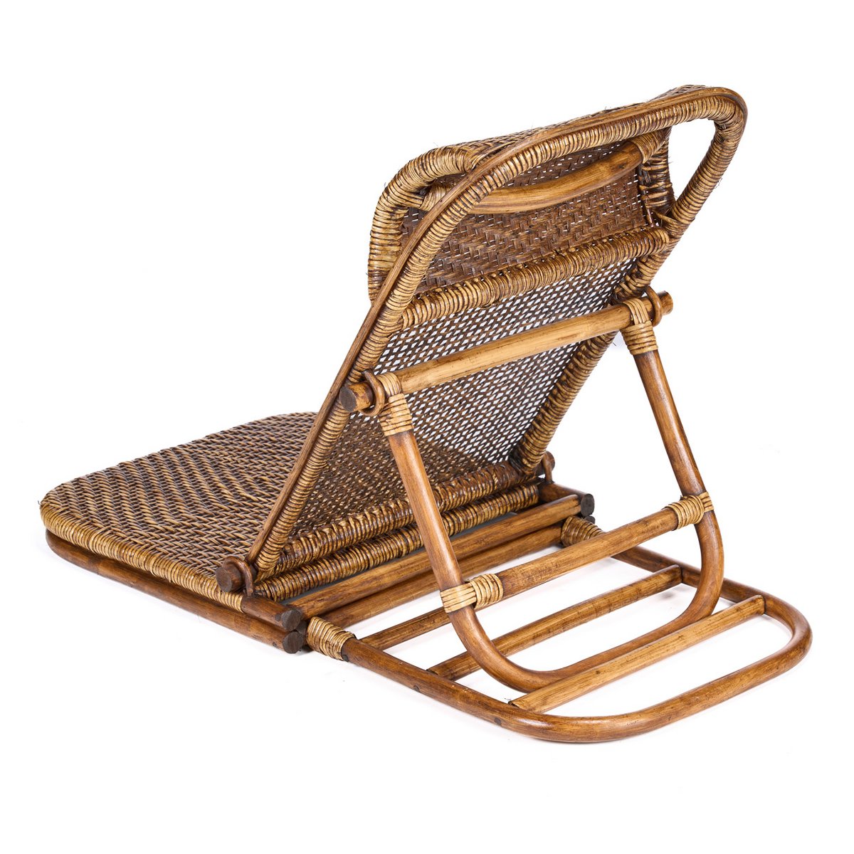 Die Rattan-Bodenliege – dunkles Walnussholz