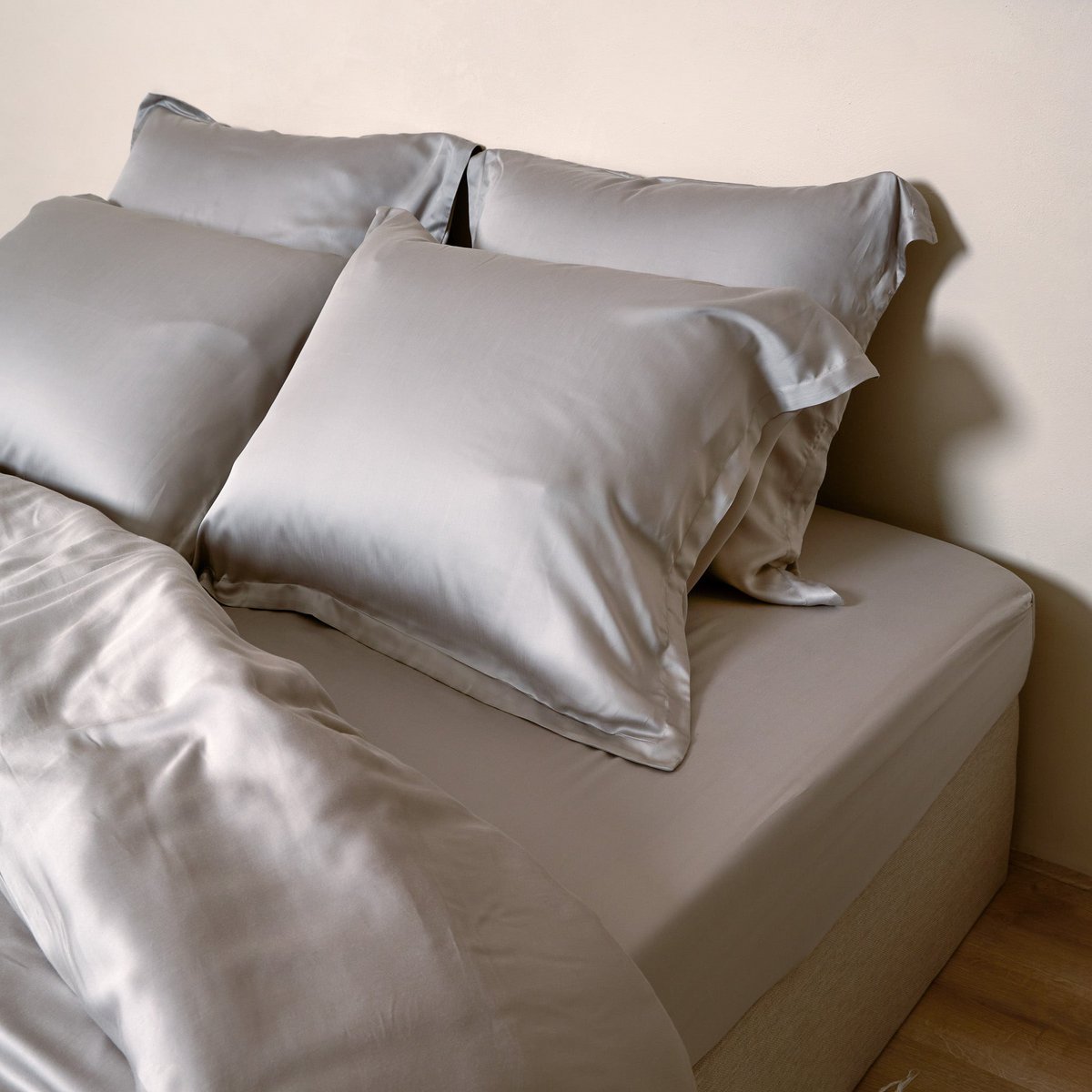 TENCEL™ – Satin-Kissenbezug Taupe