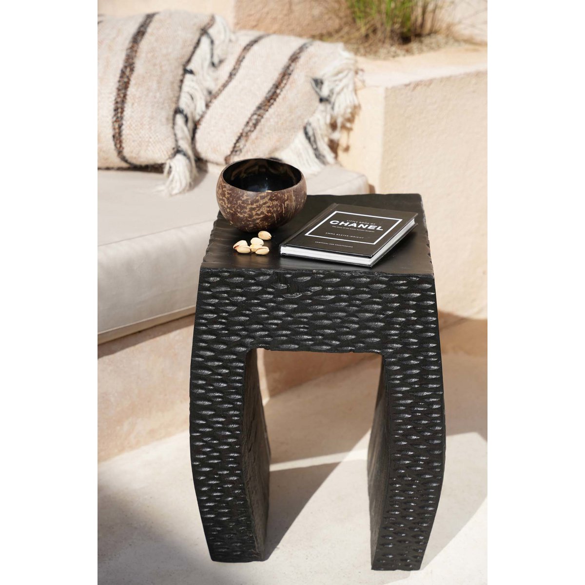 Der Montano Hocker – Schwarz