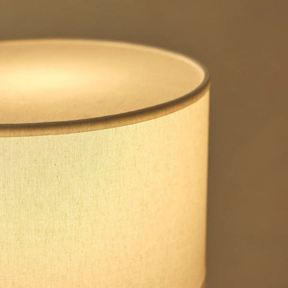 Isla Travertinlampe | Baumwollschirm und zeitloses Design