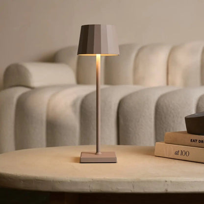 Kombi-Set Profi | 4 x wiederaufladbare Tischlampen mit Ladestation