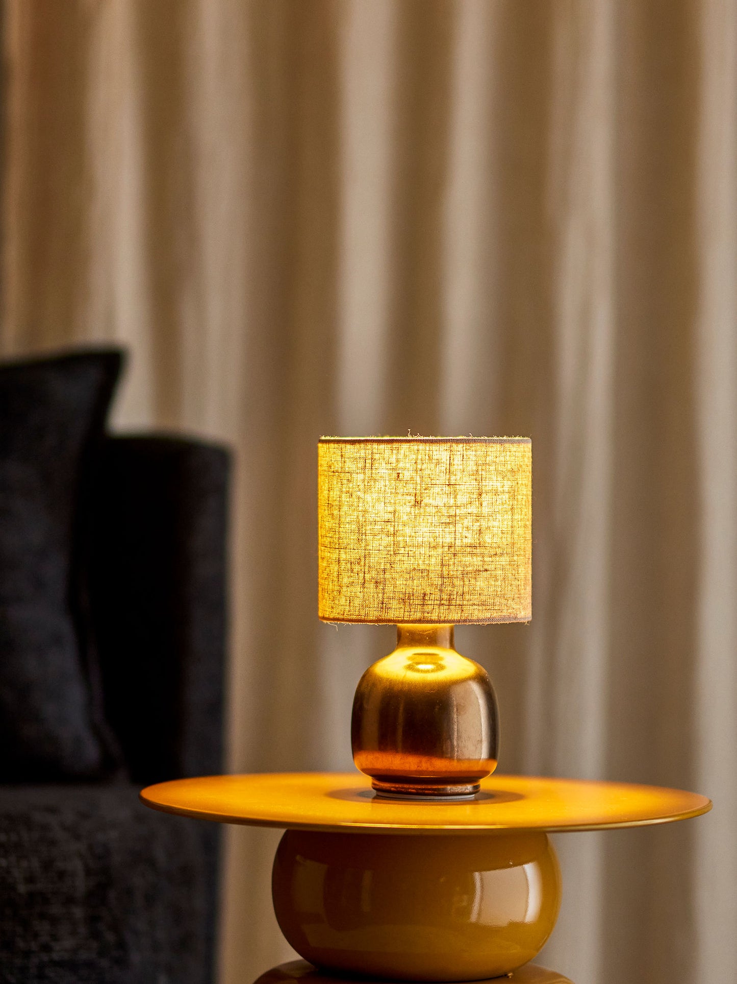 Bloomingville Agni Tischlampe, Bronze, Steingut