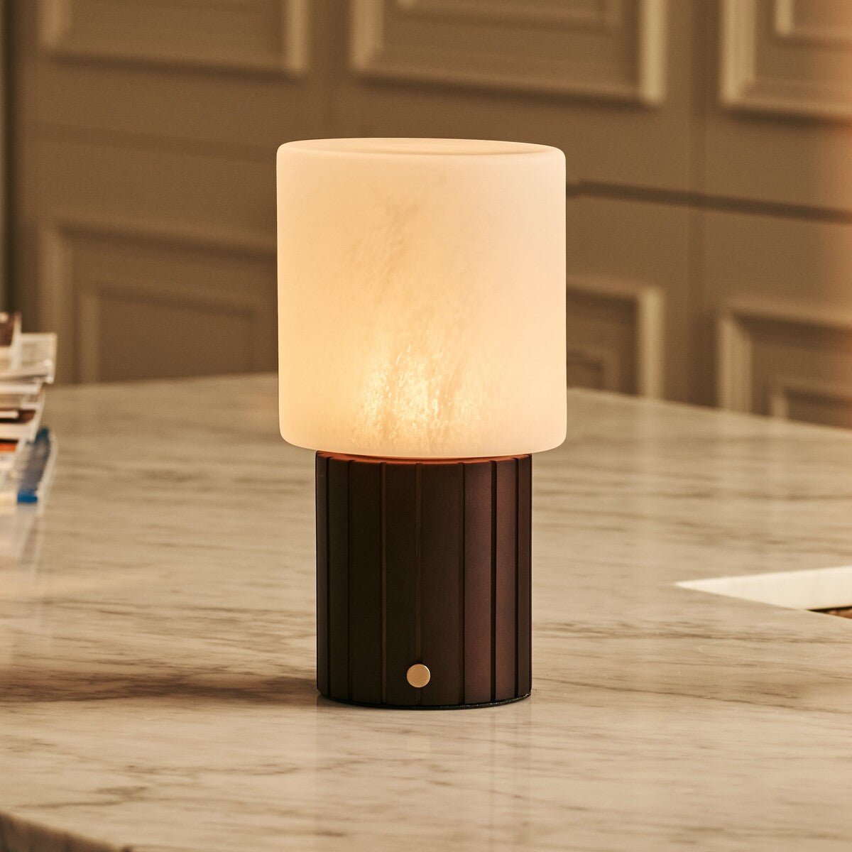 Ingmar Dunkelbraune wiederaufladbare Tischlampe