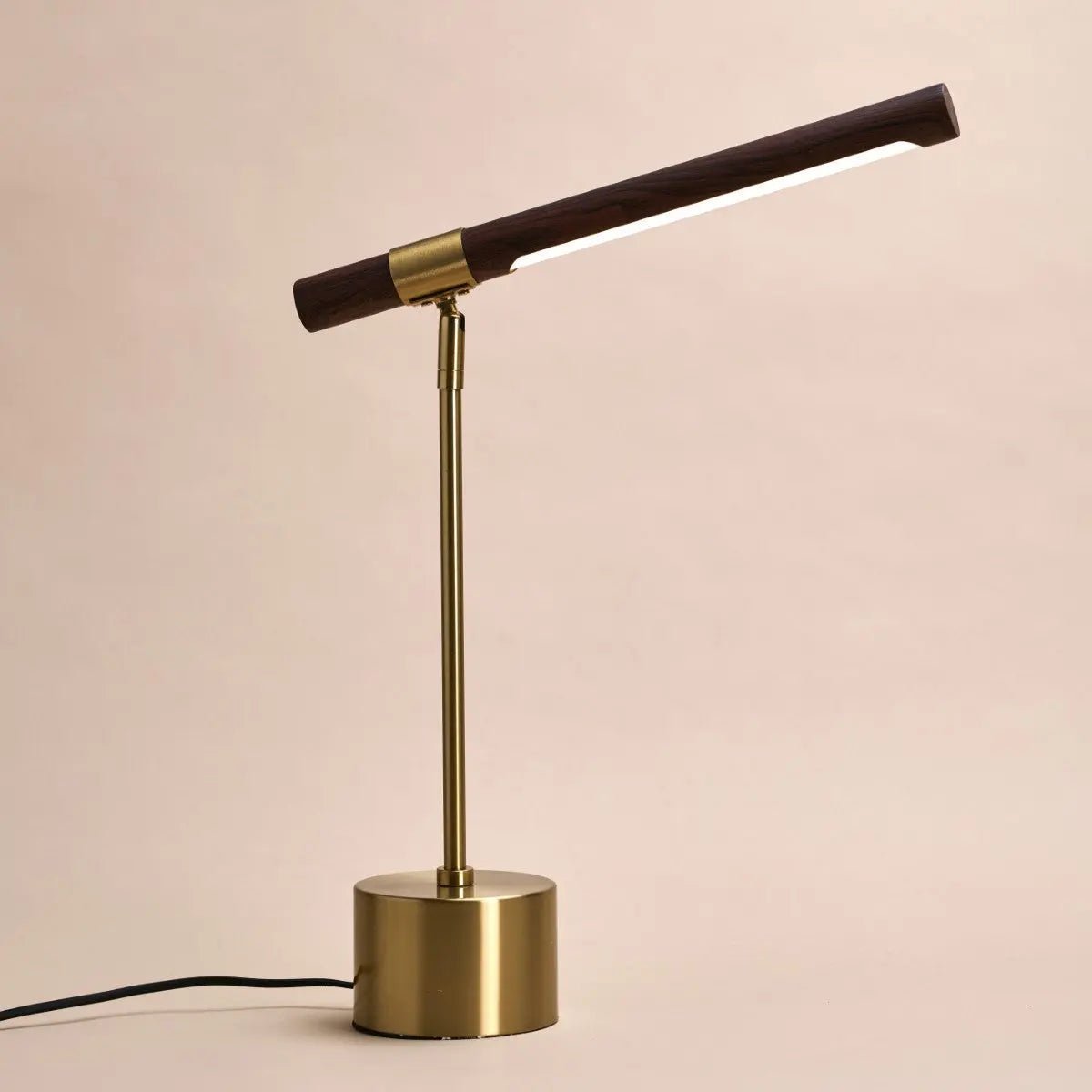 Livia goldene Metalllampe mit Holz | skandinavisches Design