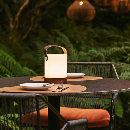 Avery Dunkelbraune wiederaufladbare Tischlampe aus Holz