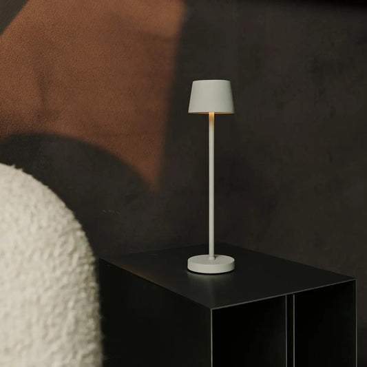 Vondel Mini Shadow Grey Akku-Lampe | Dimmbar und perfekt für das Gastgewerbe