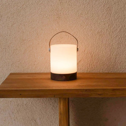 Avery Dunkelbraune wiederaufladbare Tischlampe aus Holz