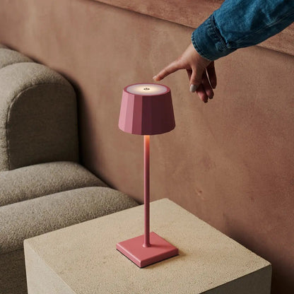 Wouter wiederaufladbare Tischlampe | flamingo pink