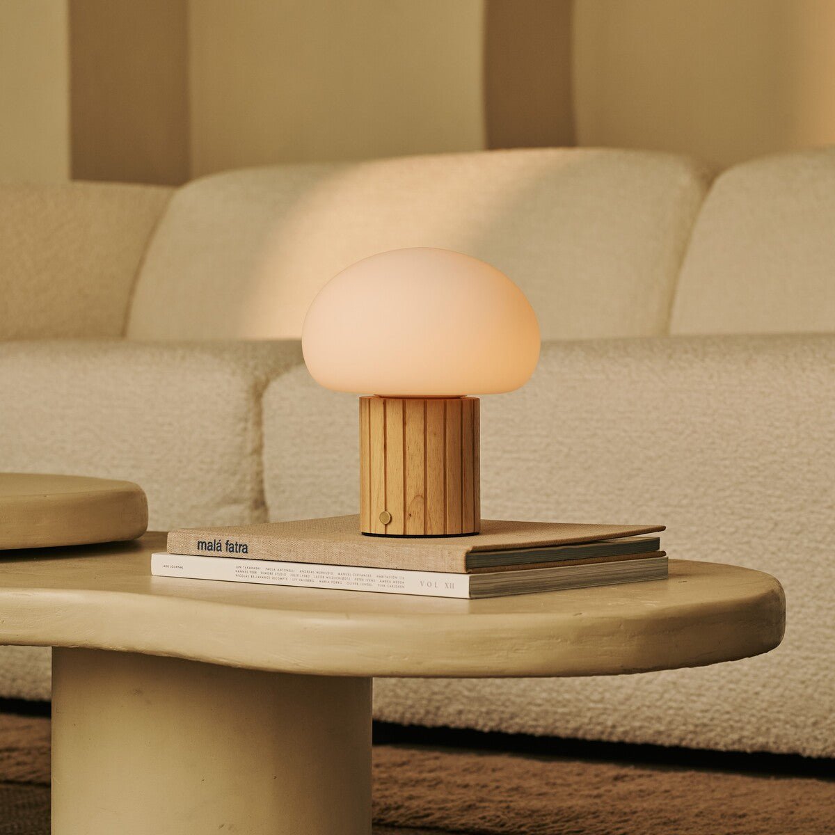 Pieter Hellbraune wiederaufladbare Tischlampe