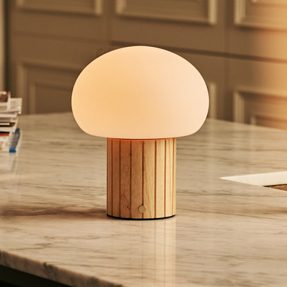 Pieter Hellbraune wiederaufladbare Tischlampe