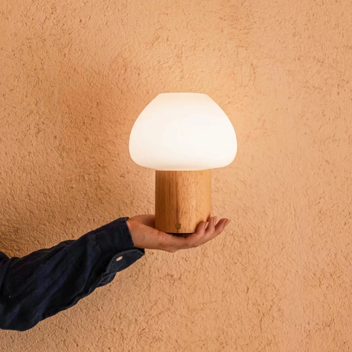Fynn Hellbraune Holzlampe | dimmbar