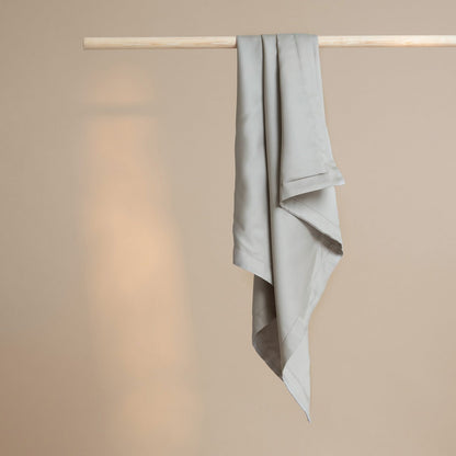 TENCEL™ – Satin-Kissenbezug Taupe