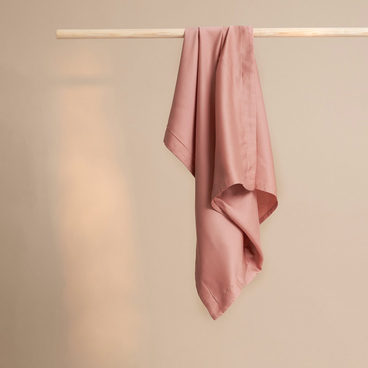 TENCEL™ – Satin-Kissenbezug Terra Pink