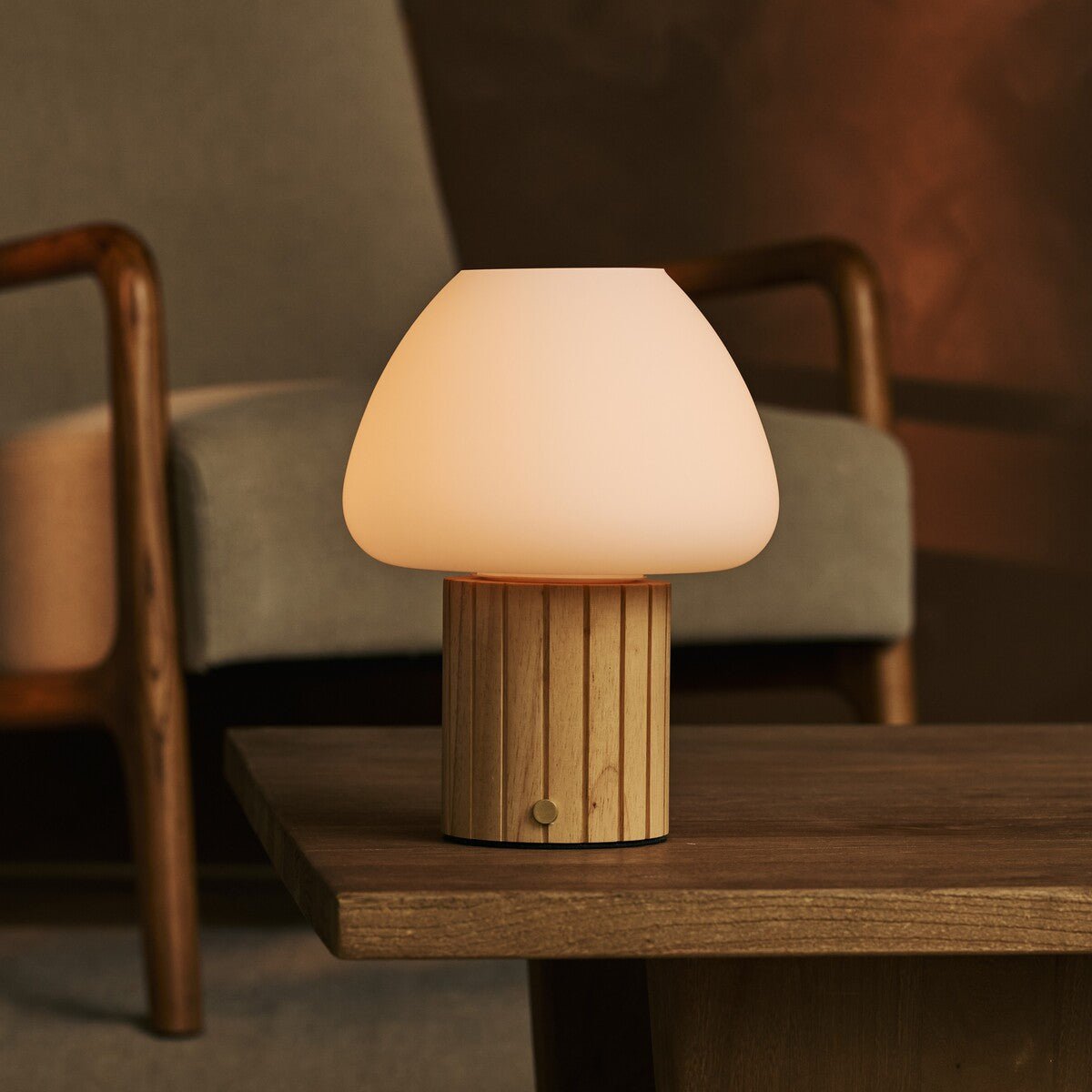Romée Hellbraune wiederaufladbare Tischlampe | Modularer Lampenschirm, dimmbar und 3 Lichtfarben