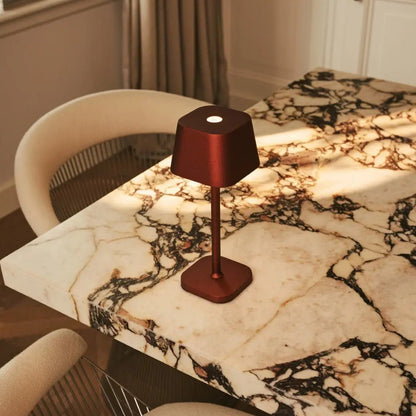 Ava Bronze wiederaufladbare Tischlampe | Stilvoll, kabellos und dimmbar