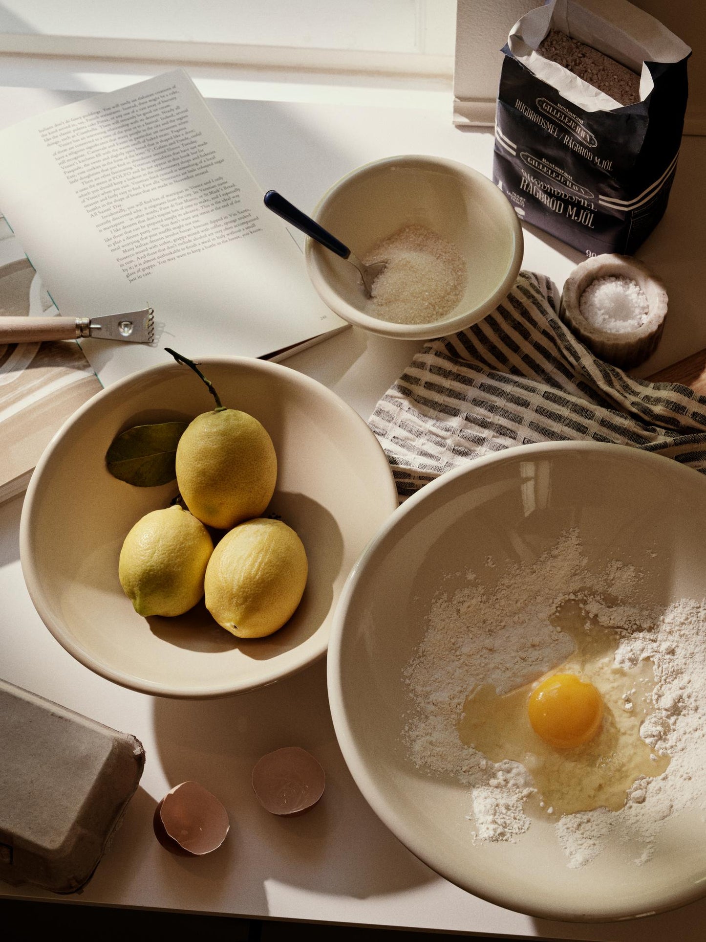 Broste Copenhagen Alfredo Servierschale, Hellbeige Ø 24 cm
