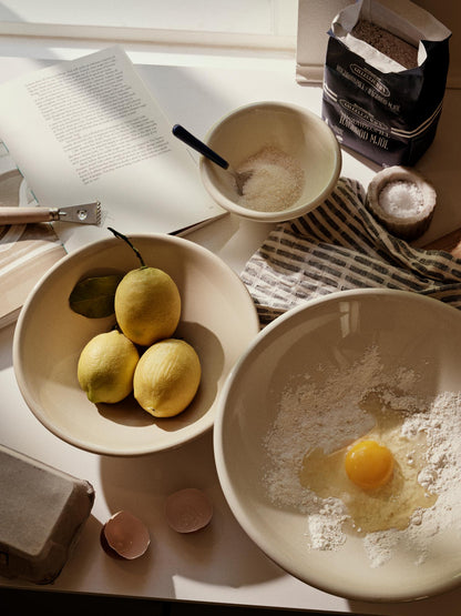 Broste Copenhagen Alfredo Servierschale, Hellbeige Ø 24 cm