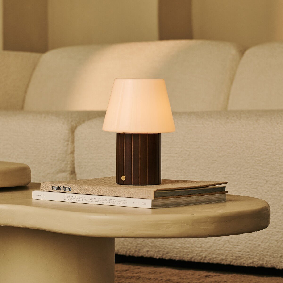 Lex Dunkelbraune wiederaufladbare Tischlampe