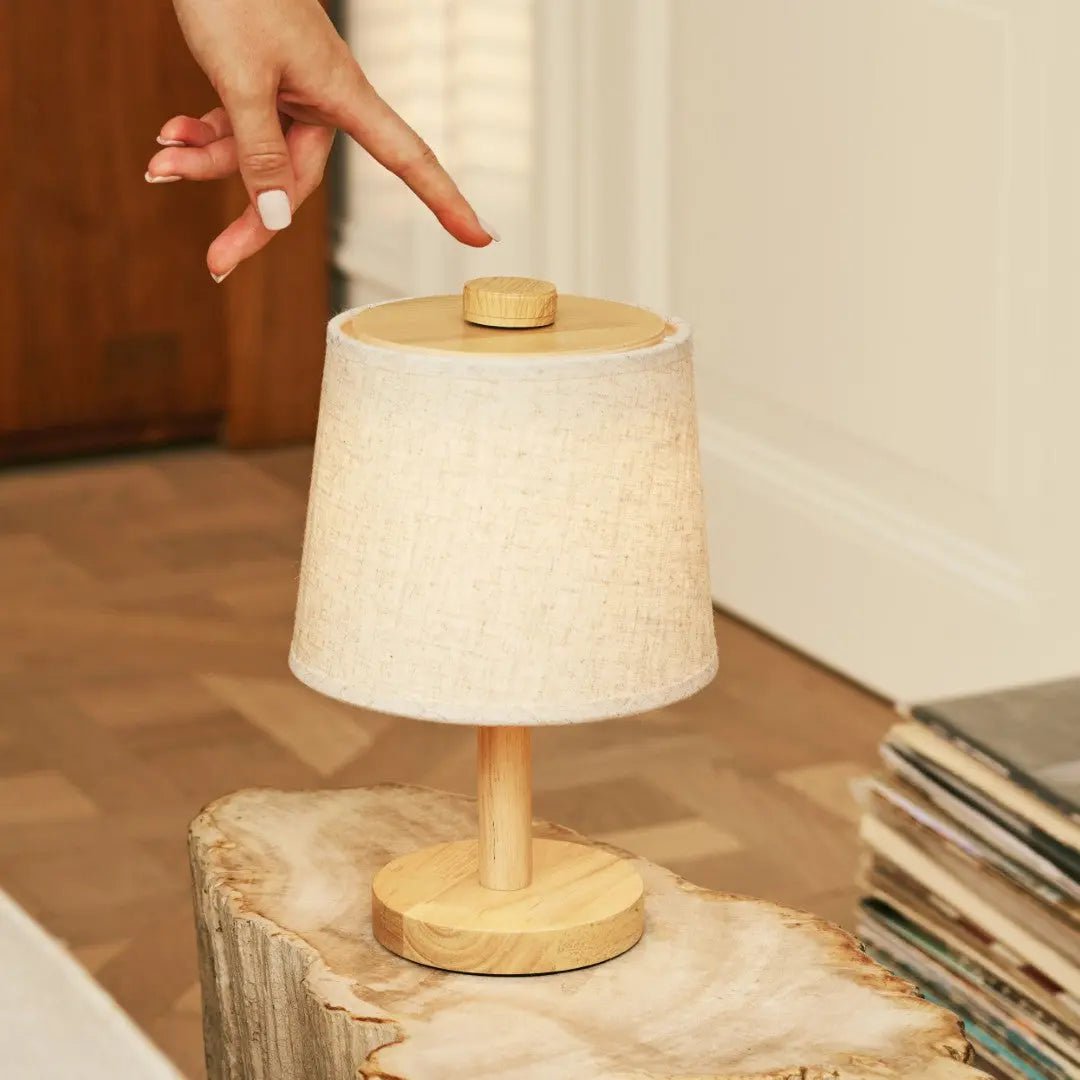 Rover Hellbraune wiederaufladbare Holzlampe
