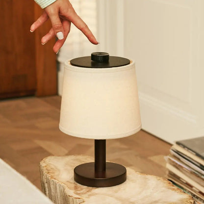 Rover dunkelbraune wiederaufladbare Holzlampe | Kabellos, dimmbar