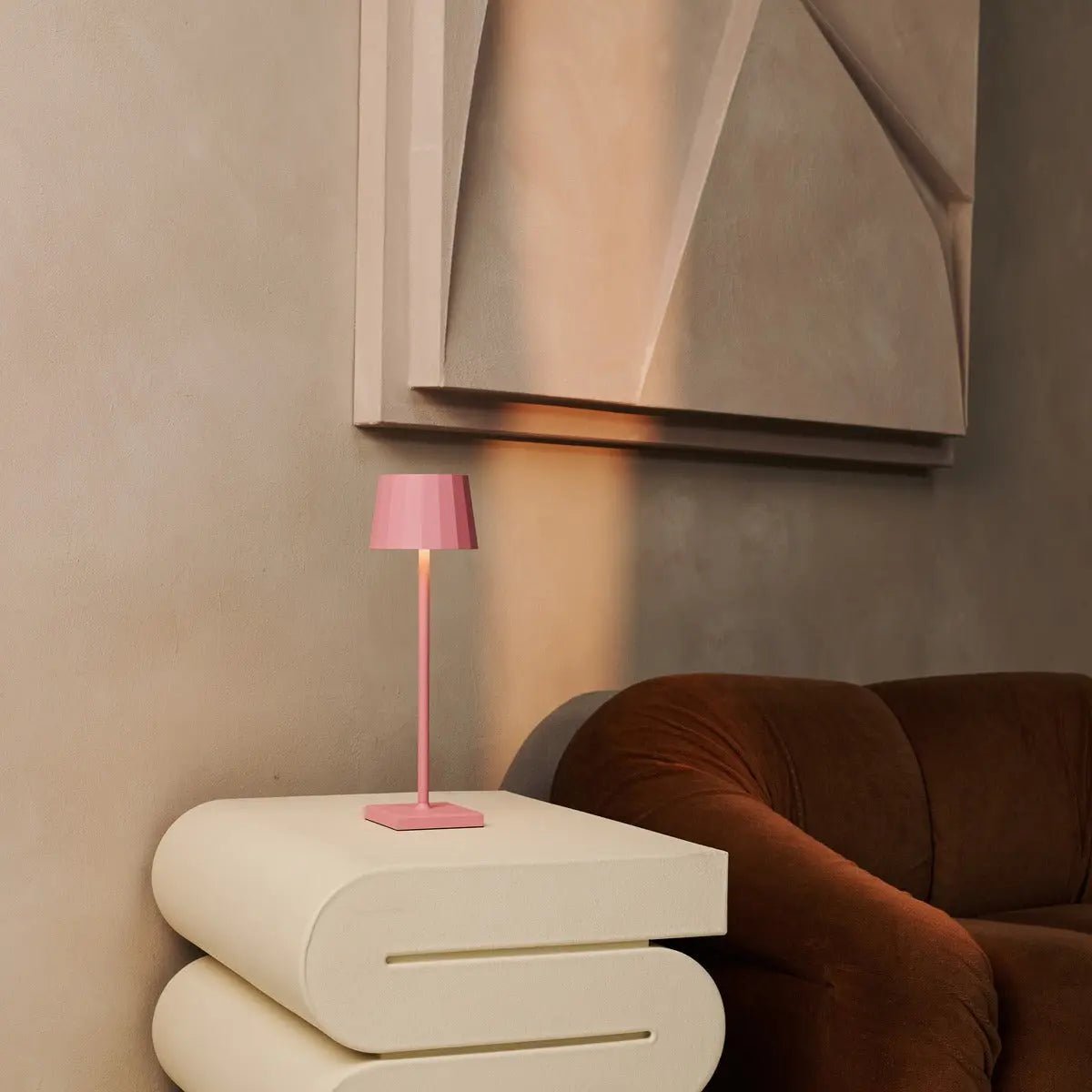 Kombi-Set Profi | 8 x Wouter Flamingo Pink wiederaufladbare Tischlampen mit Ladestation