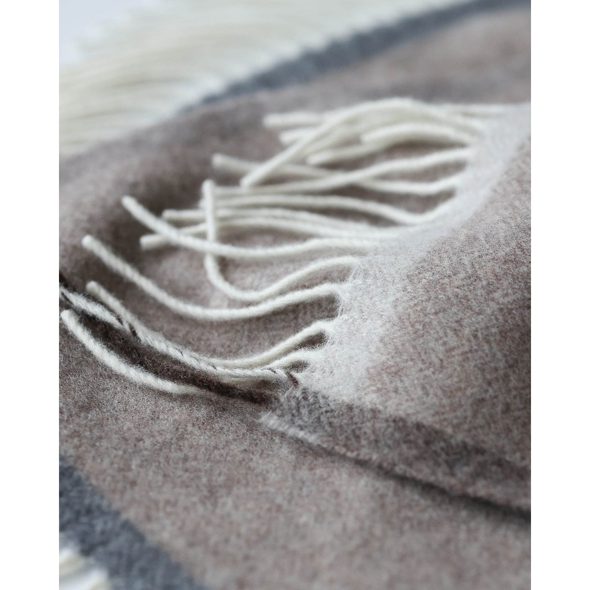 Merino/Kaschmir-Überwurfdecke MILANO – braun