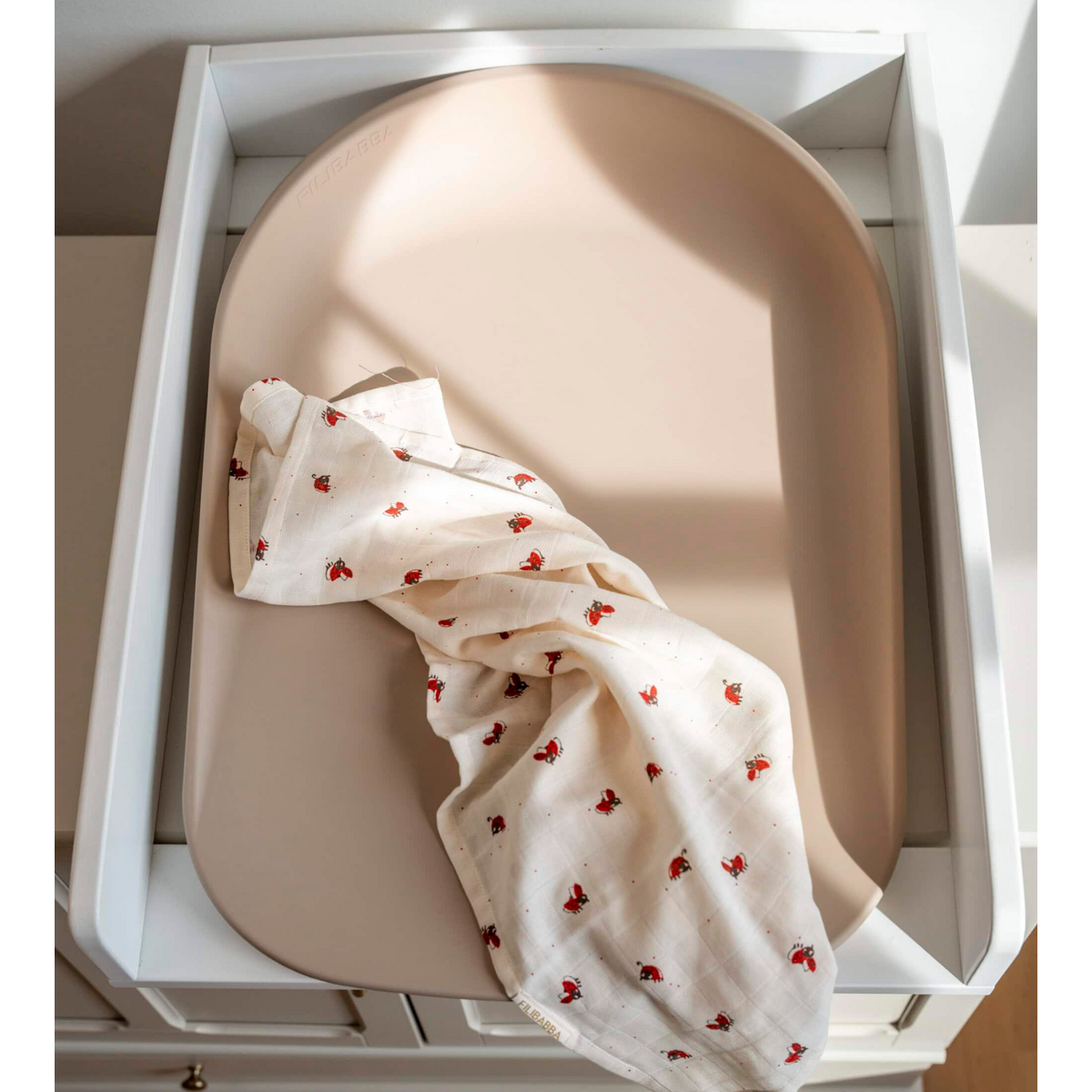 Bobbie 2.0 Soft Feel Wickelauflage – Beige